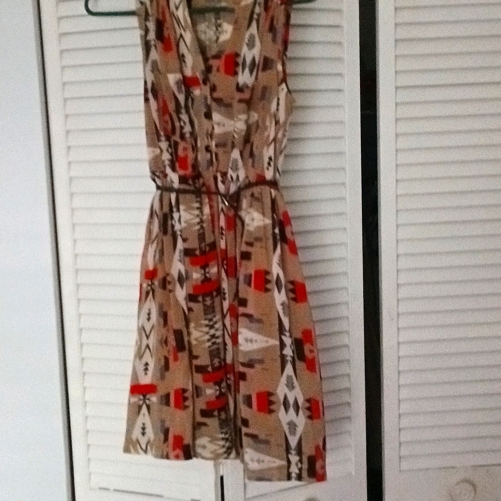 Dejavu aztec style dress